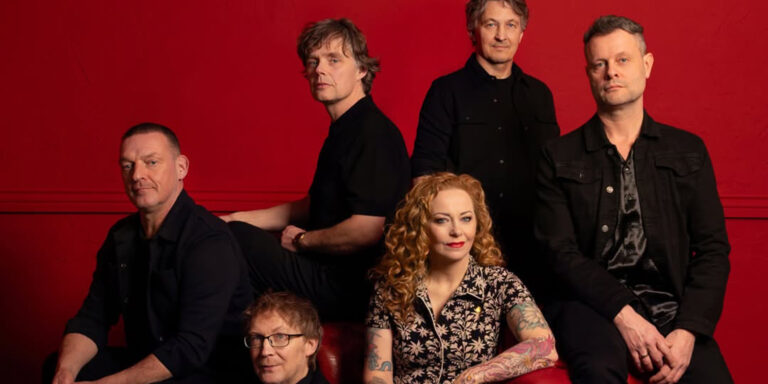 The Gathering lanza Echoes of Mandylion, álbum en vivo por los treinta años de Mandylion